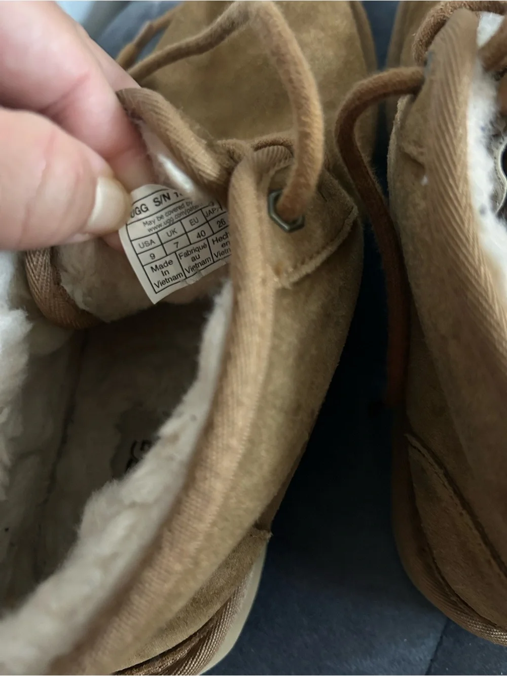 UGG Women's Neumel Chukka Chestnut Wool Suede Lace-Up Ankle Boots Sz 9